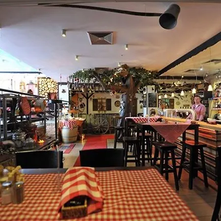 Edel Weiss Hotel Bremen