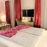 Edel Weiss Hotel