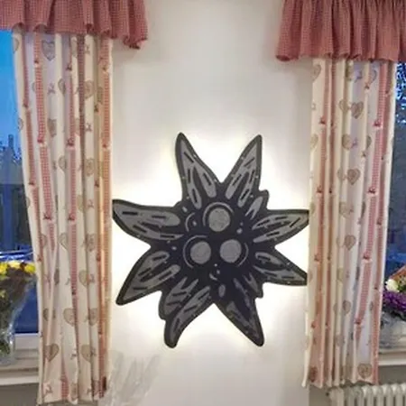 Edel Weiss 4*