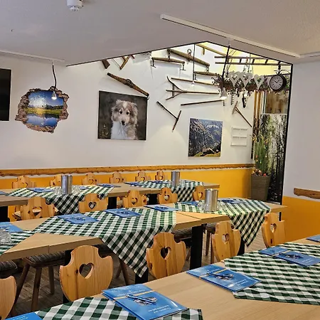 Edel Weiss Hotel