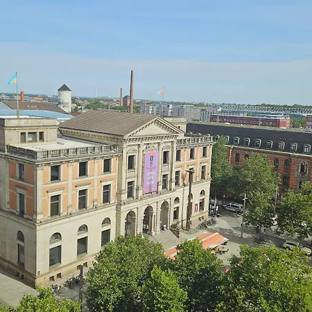 Edel Weiss Hotel