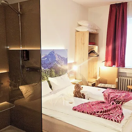 Hotel Edel Weiss 4*