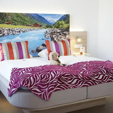 Edel Weiss 4*
